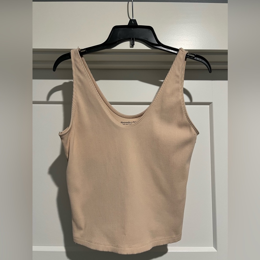 Abercrombie and Fitch tank top
Soft A&F collection
Size Large